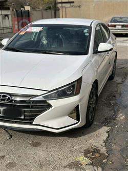 هیۆندای ئەلەنترا